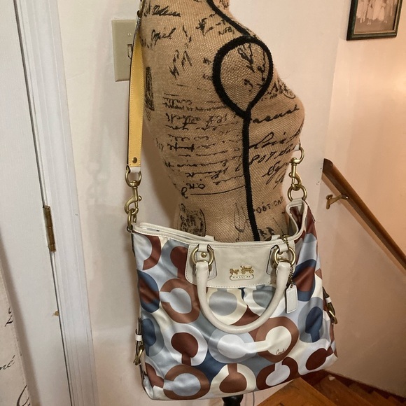 Coach 225 Madison Juliane style 12960 shoulderbag with matching wristlet Set - Picture 2 of 13